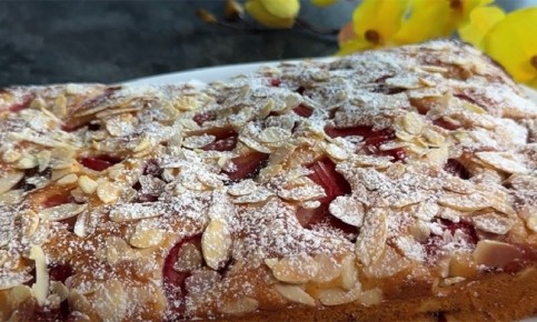 Клубничный кремовый пирог, который порадует каждого