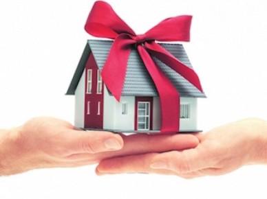 Как нововведения в правилах дарения недвижимости меняют семейные отношения